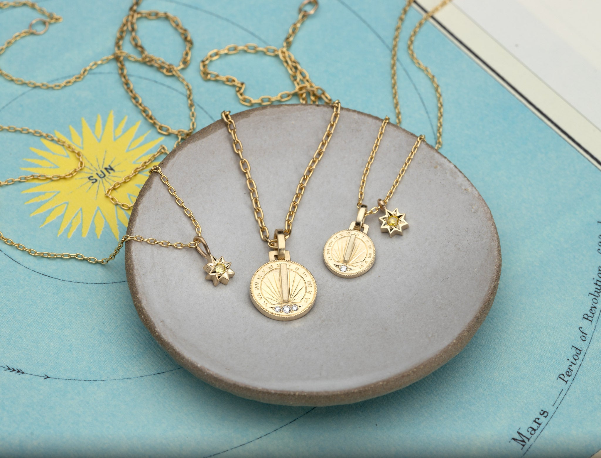 Grand Sundial Pendant