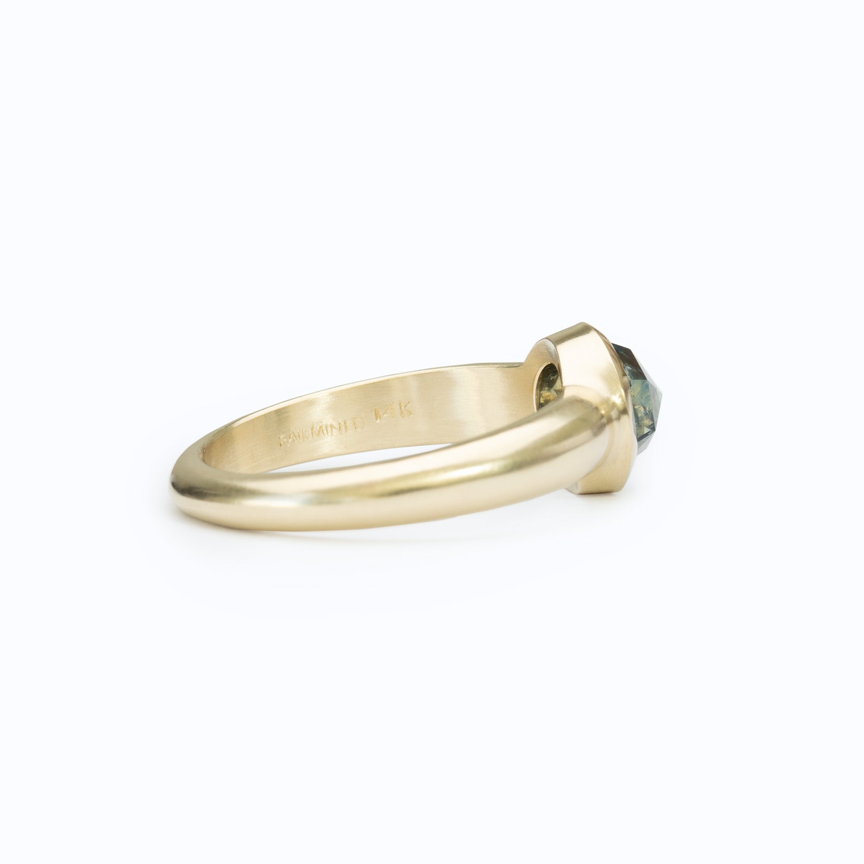 Low Tide Wide Solitaire 1.25ct. Montana Sapphire