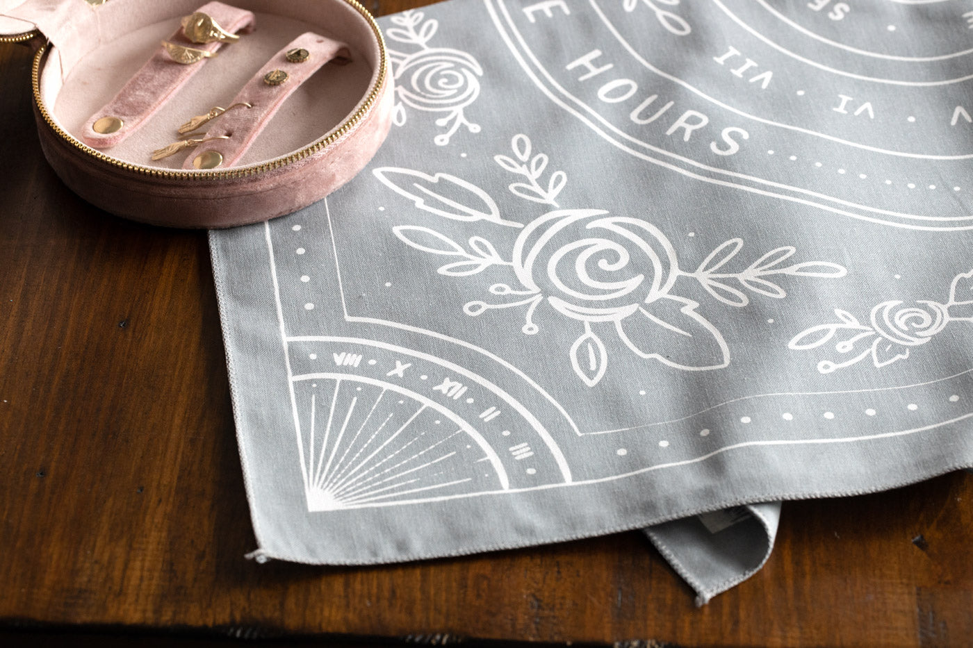 Sundial Bandana