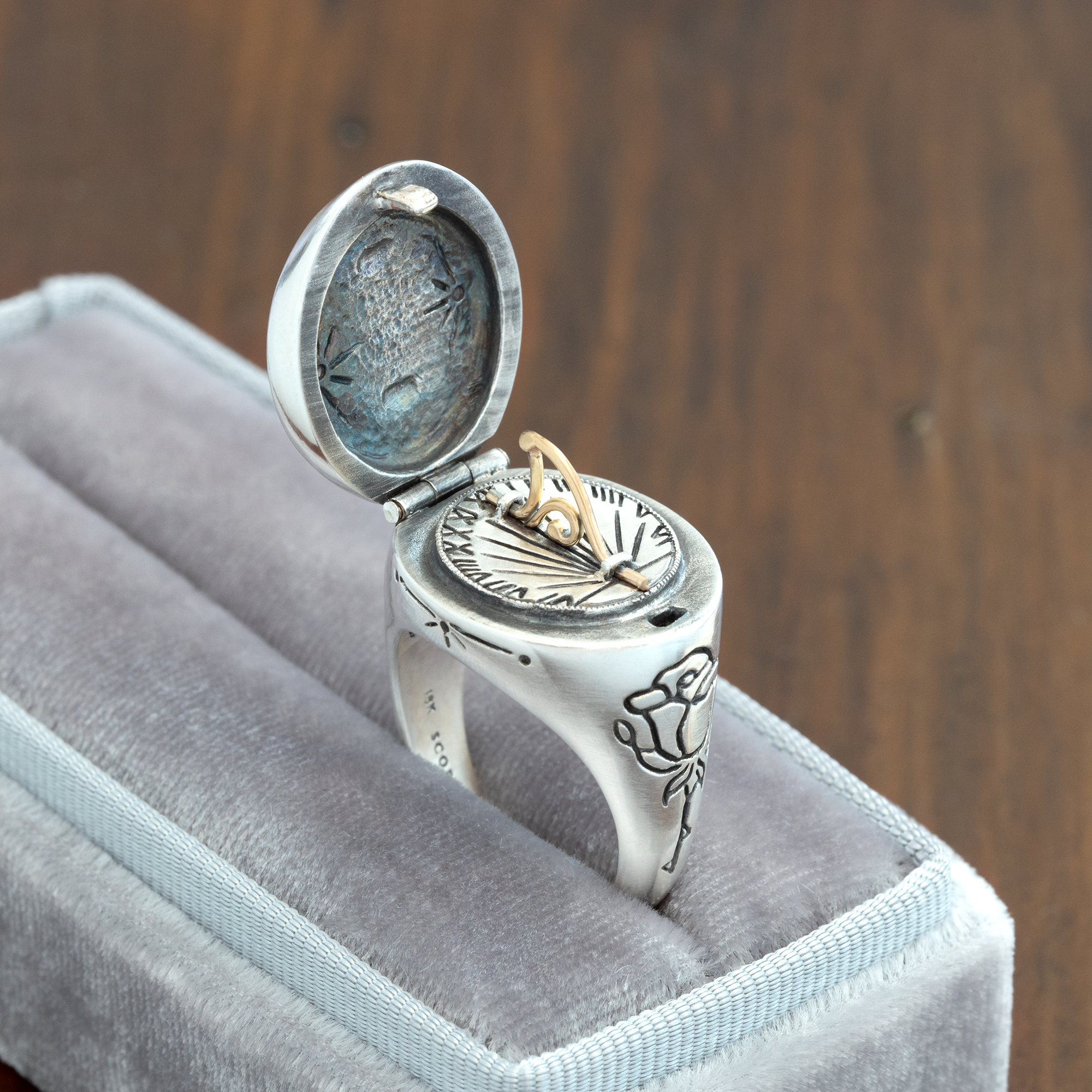 Sundial Ring